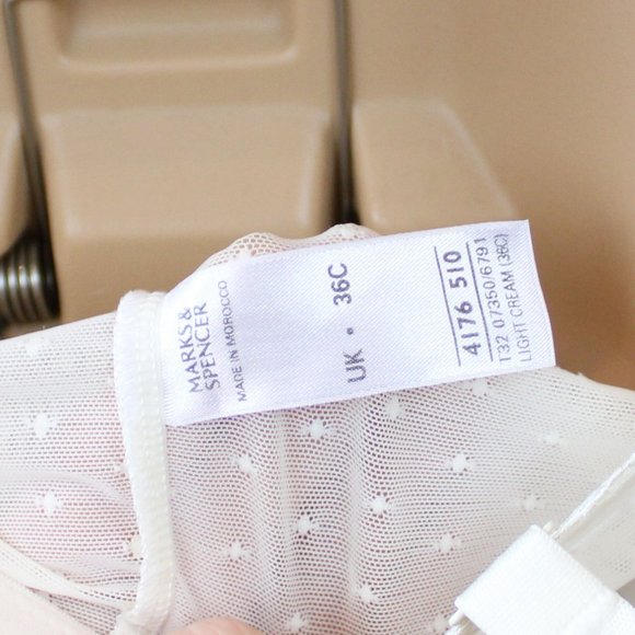 Marks & Spencer White Bodysuit 34C Sequins Polka Dots and Lace Teddy Bridal T61 - Picture 9 of 10